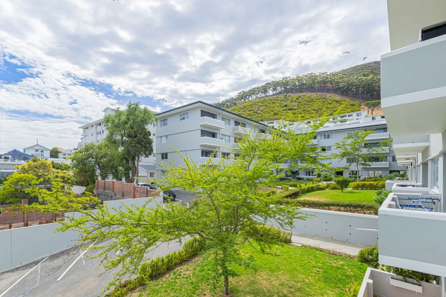 2 Bedroom Property for Sale in Sea Point Western Cape